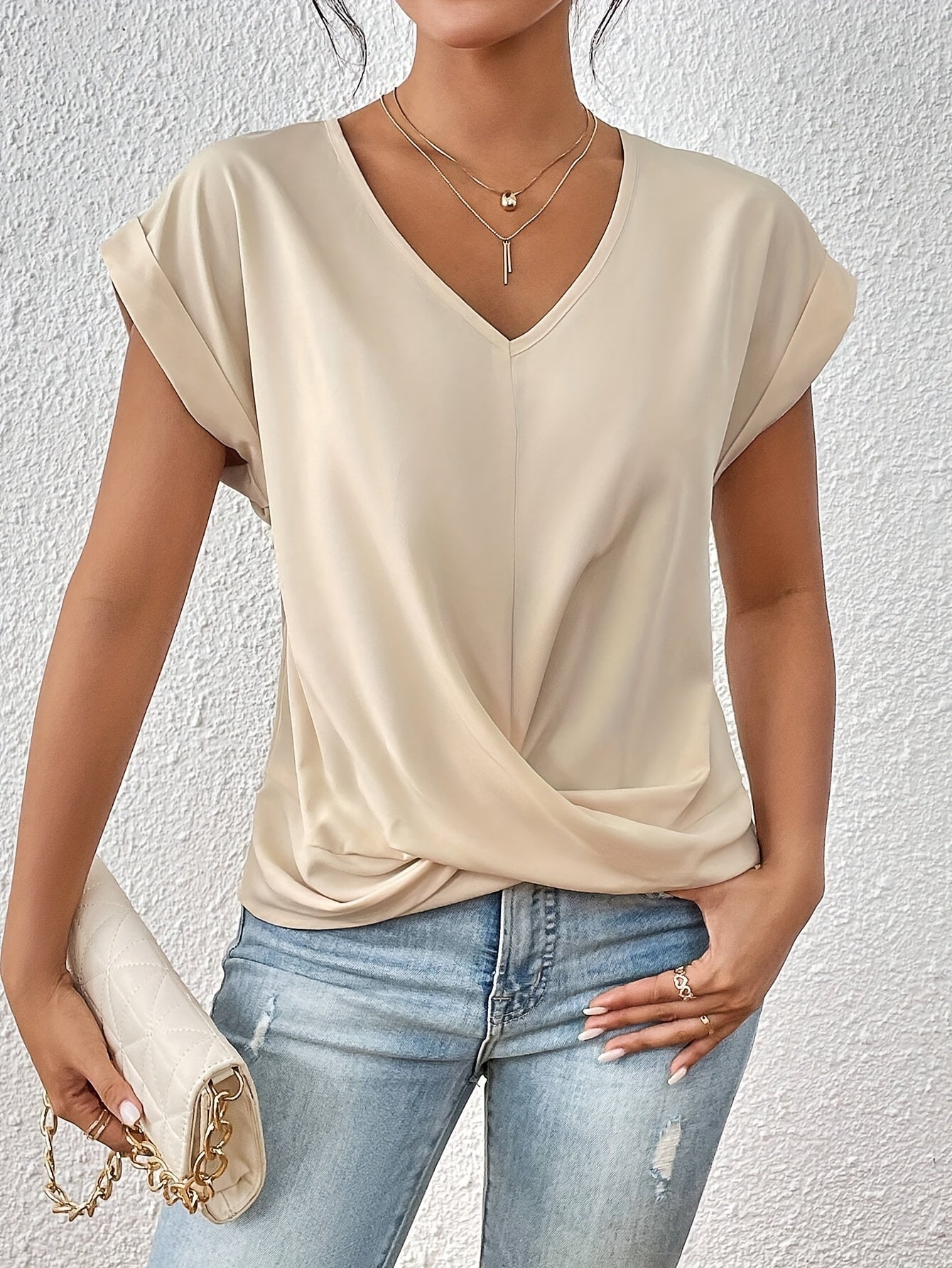 Zoe | Sweetheart Neckline Casual T-Shirt