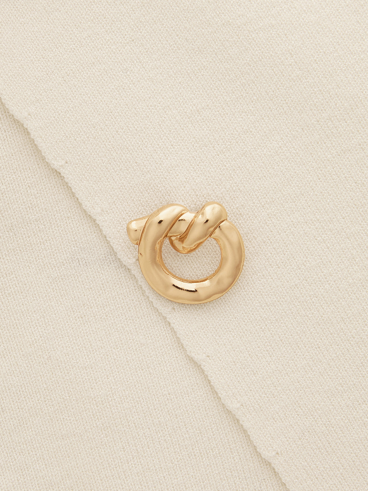 Asymmetric Button Sleeveless Knit Top