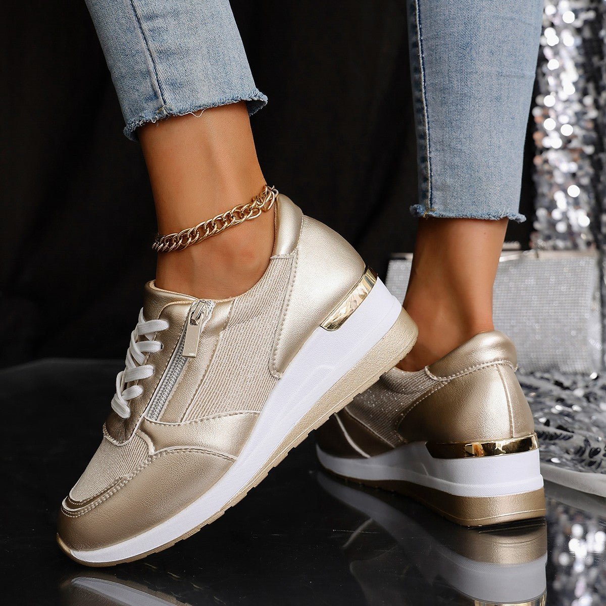 Isa | Fashionable Sneakers